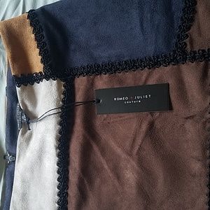 Romeo + Juliet patch mini skirt NWT